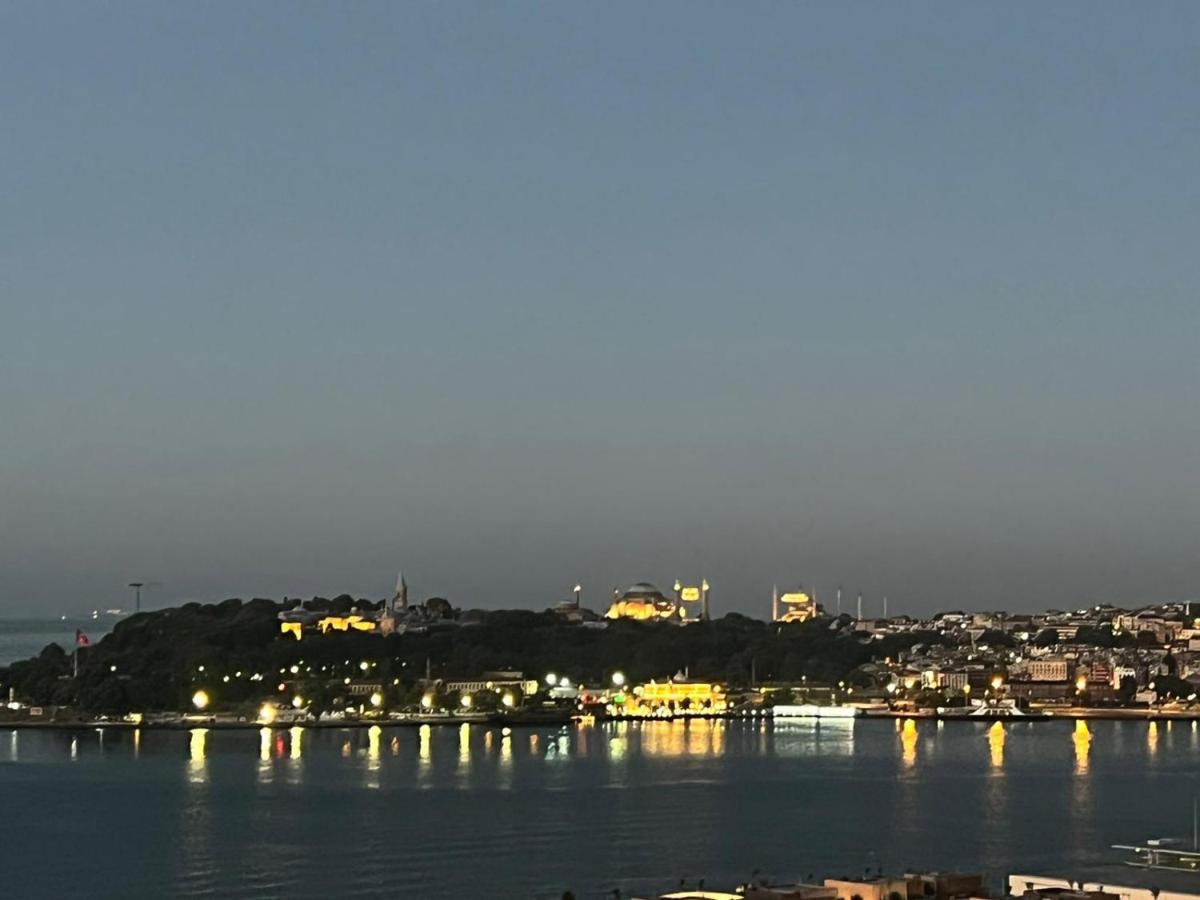 A Million Dollar View In The Heart Of The City Istanbul Exterior photo